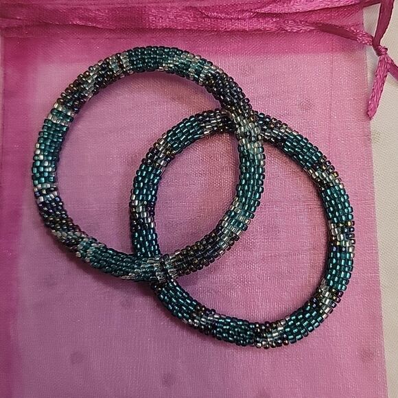 Set of 2 Sashka Mixed Turquoise Glass Beaded Bracelets - Picture 1 of 9